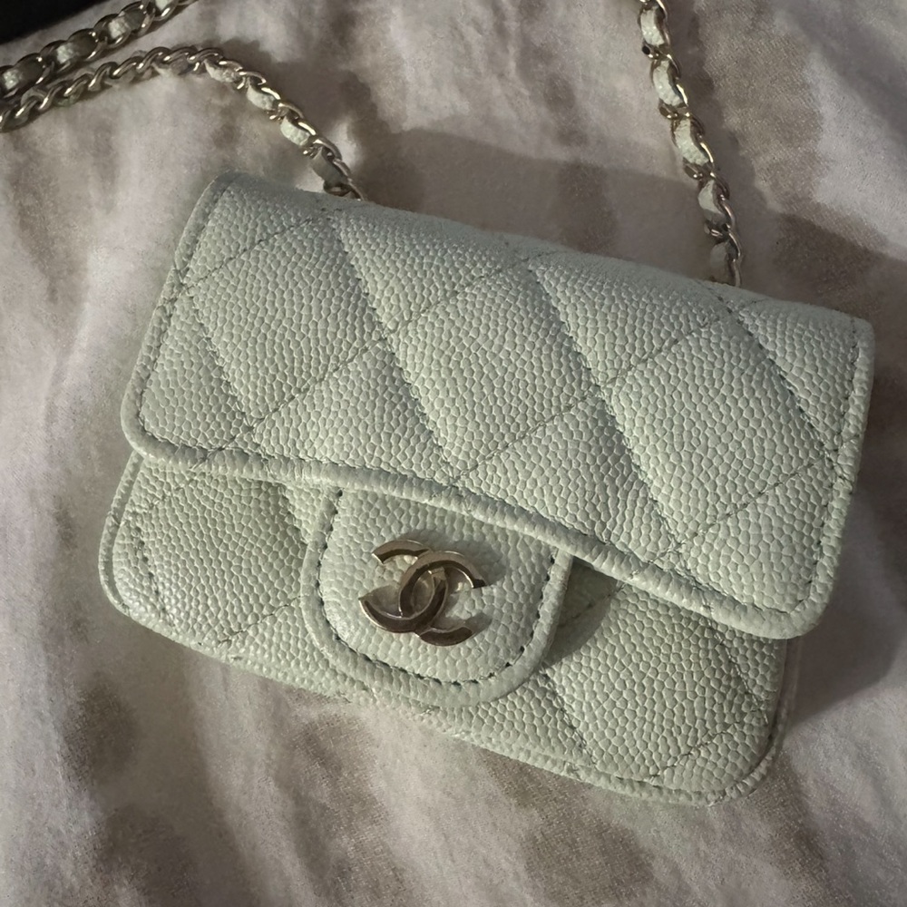 Chic Quilted Leather Shoulder Bag - Cream